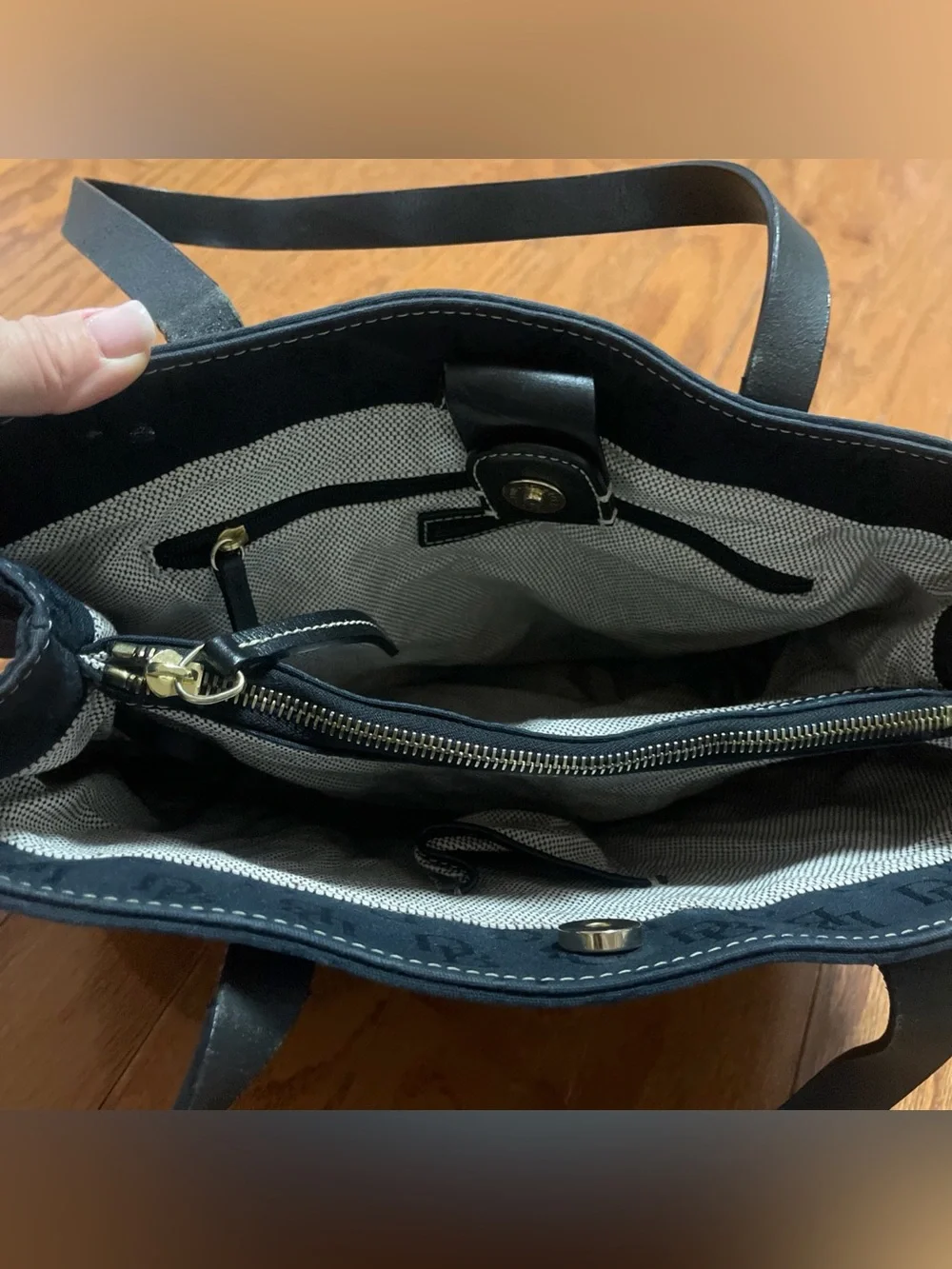 Dooney & Bourke dooney bourke